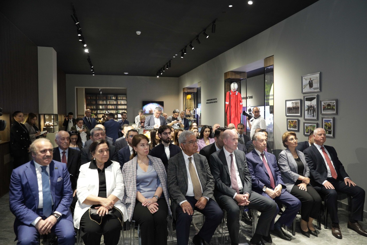BDU-nun Faydalı qazıntılar muzeyinin təmirdən sonra açılışı oldu - FOTOLAR